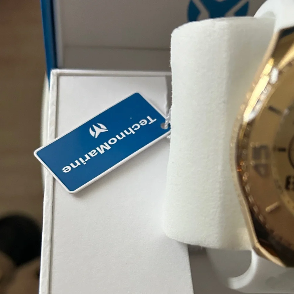 Technomarine‎ manta ocean watch